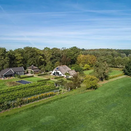 Holiday home Hoeve In Het Sterrebos